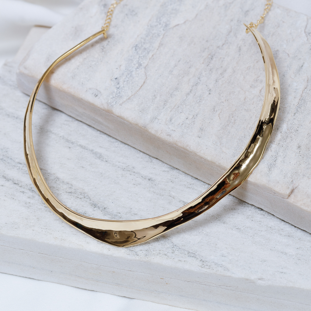 CALAR ARO FLOR DE DÁLIA BANHO OURO 18K