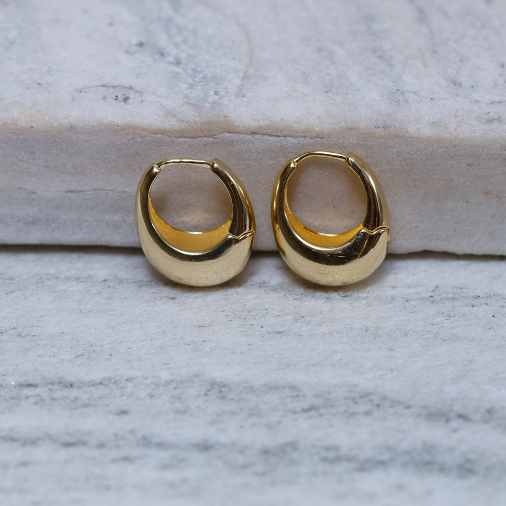 BRINCO ARGOLA GOTINHA P ABAULADA BANHO OURO 18K