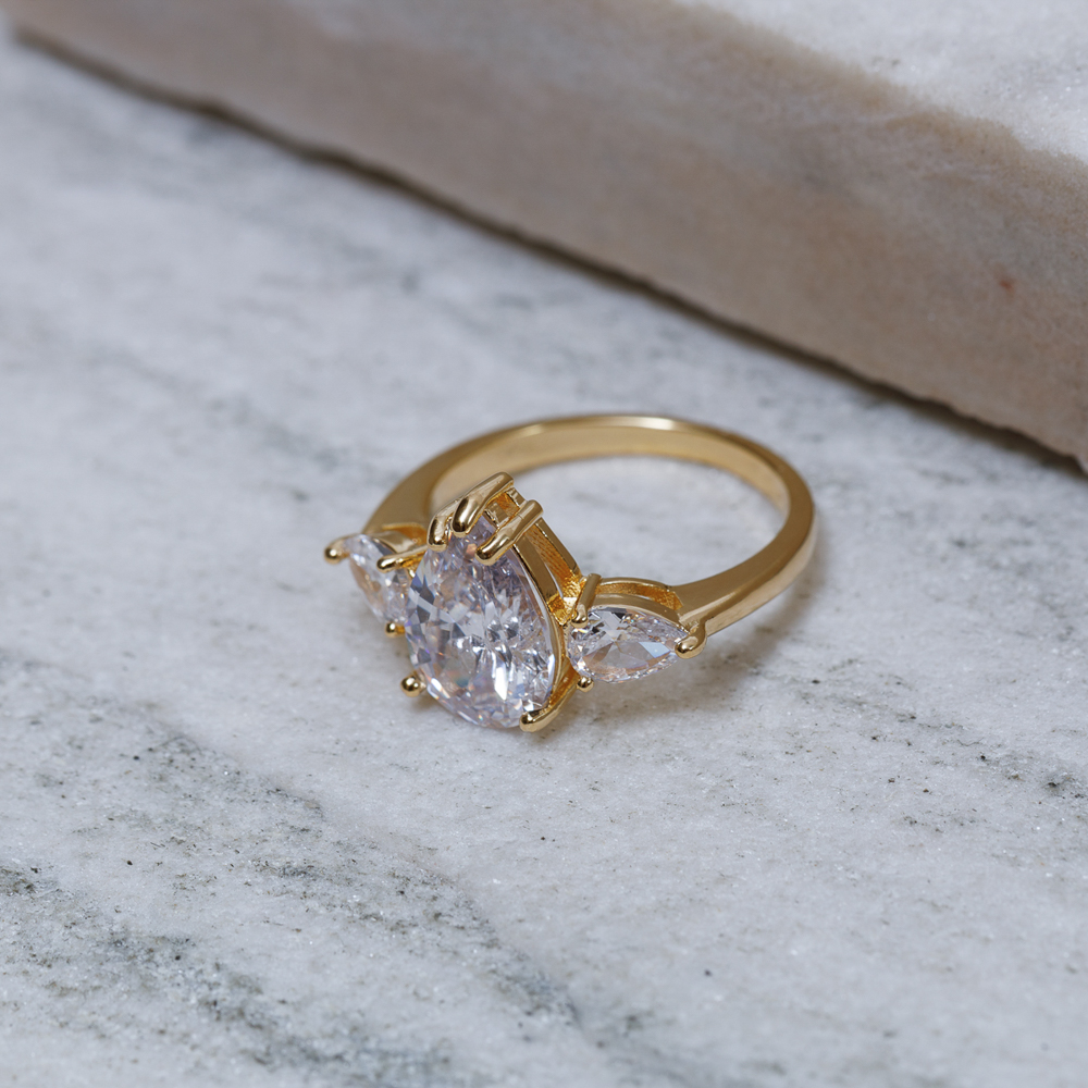 ANEL FORMATURA GOTA CRISTAL BANHO OURO 18K