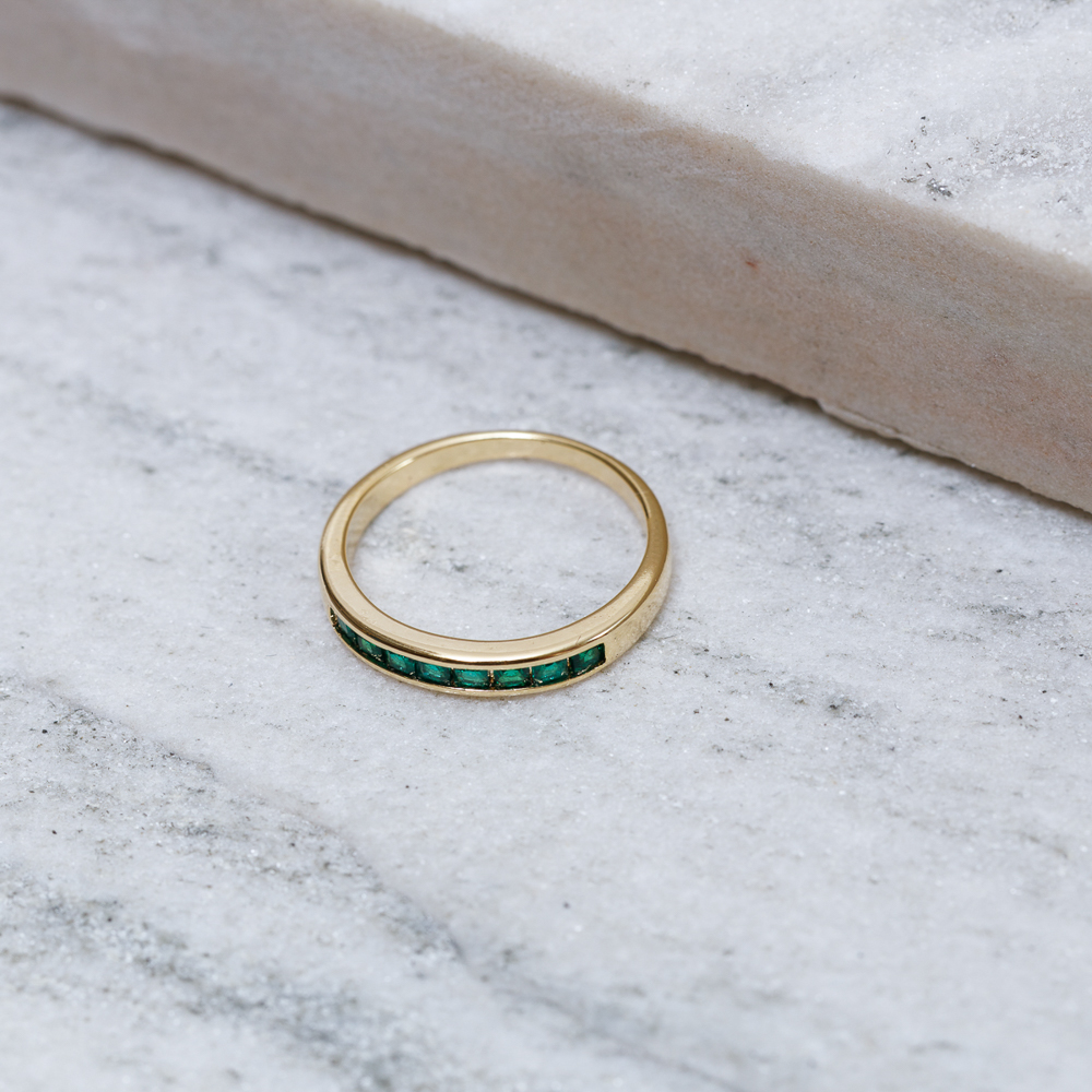 ANEL APARADOR DE ALIANÇA VERDE ESMERALDA BANHO OURO 18K