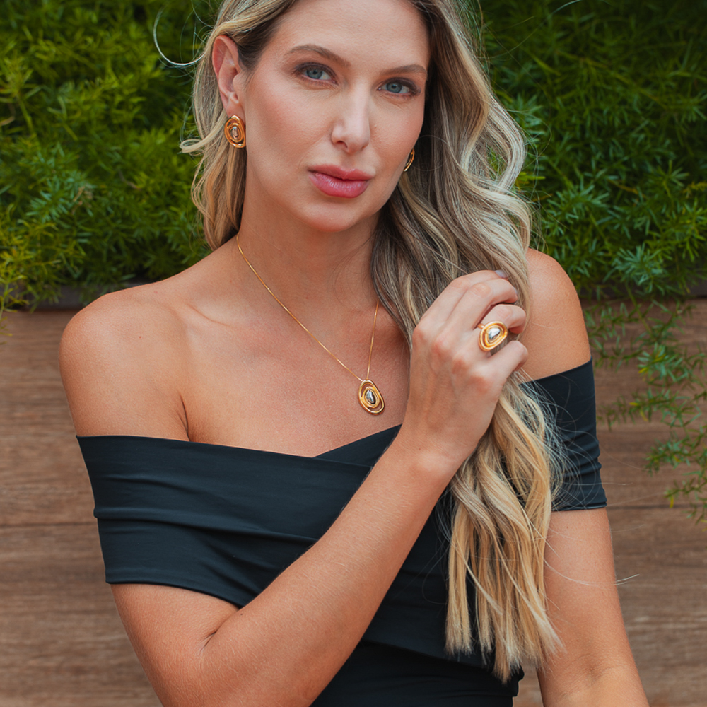 ANEL ORGÂNICO REGULÁVEL COM RÓDIO BRANCO BANHO OURO 18K