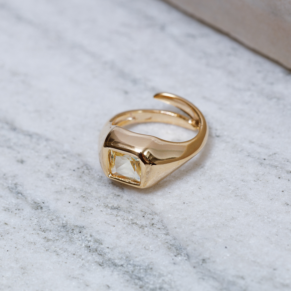 ANEL DEDINHO QUADRADO CRISTAL REGULÁVEL BANHO OURO 18K