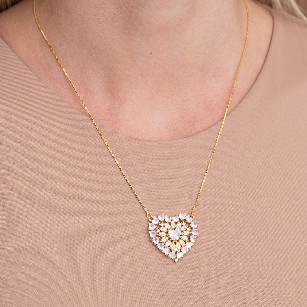 COLAR CORAÇÃO COM ZIRCÔNIAS CRISTAIS BANHO OURO 18K