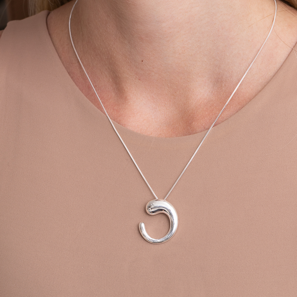 COLAR ORGÂNICO LISO GOTINHA BANHO PRATA