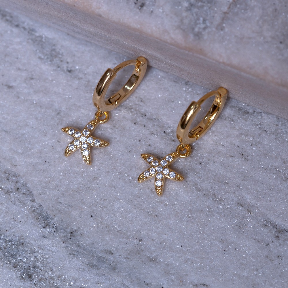 BRINCO ARGOLINHA COM ESTRELA DO MAR BANHO OURO 18K