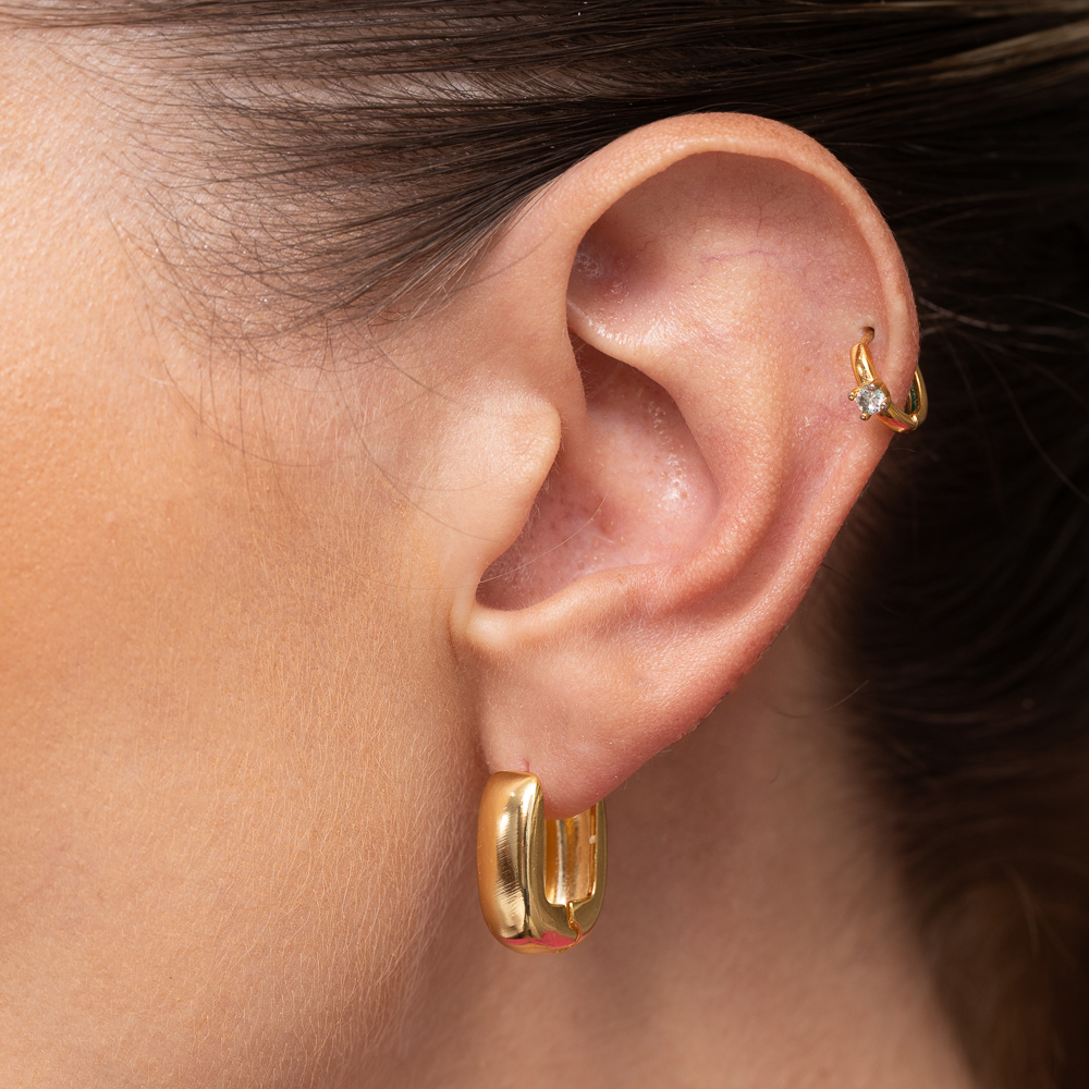 BRINCO ARGOLA RETANGULAR ABAULADA BANHO OURO 18K