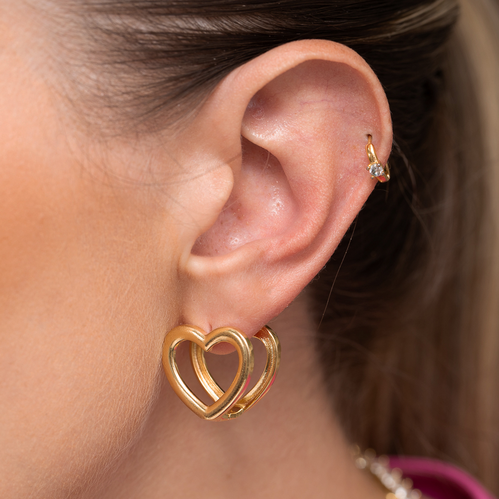 BRINCO ARGOLA CORAÇÃO G DUPLO VAZADO BANHO OURO 18K