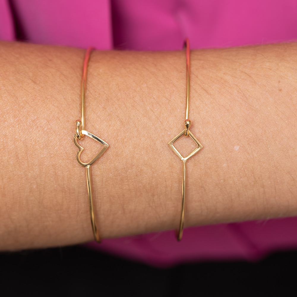 BRACELE FINO COM FECHO LOSANGO BANHO OURO 18K