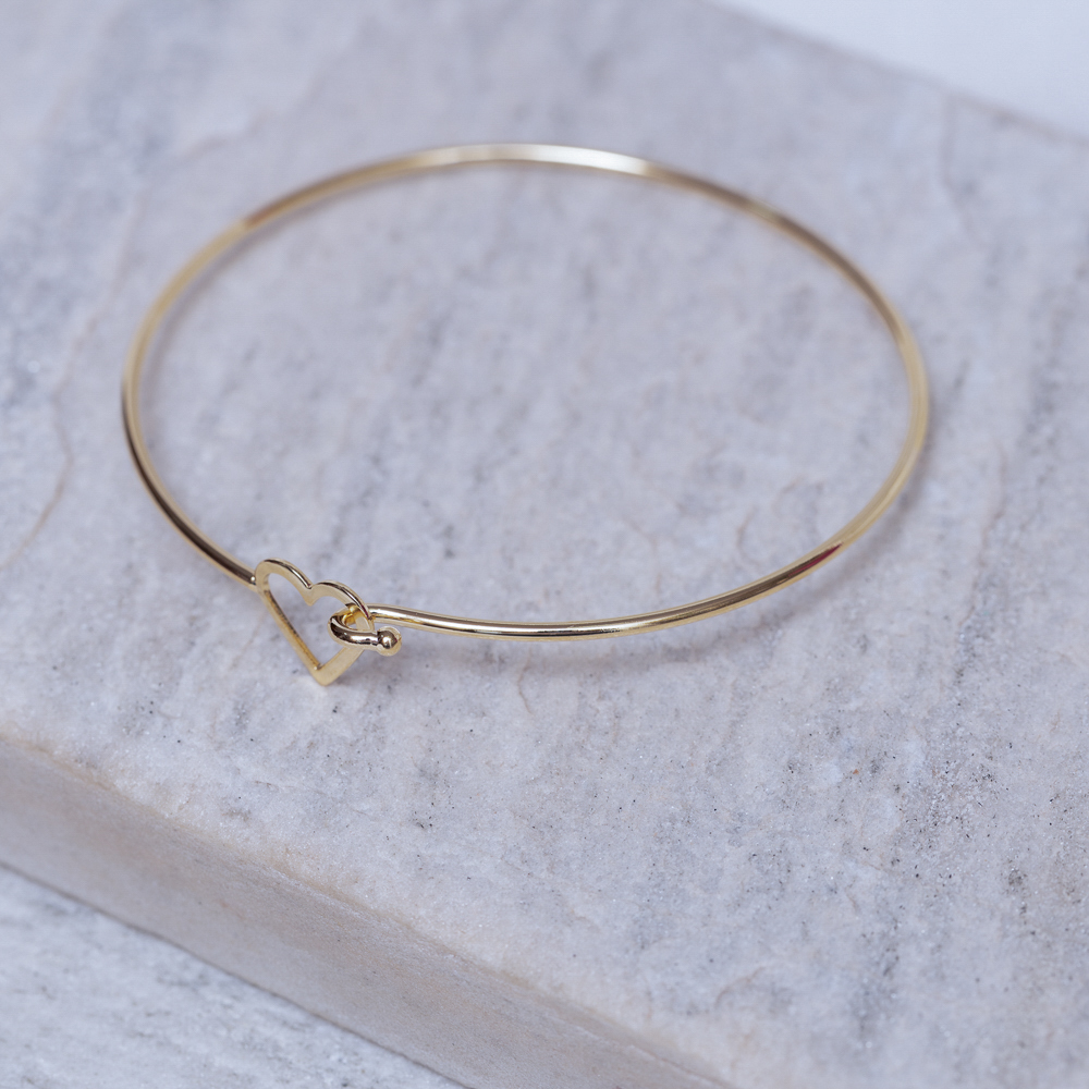 BRACELE FINO COM FECHO CORAÇÃO BANHO OURO 18K