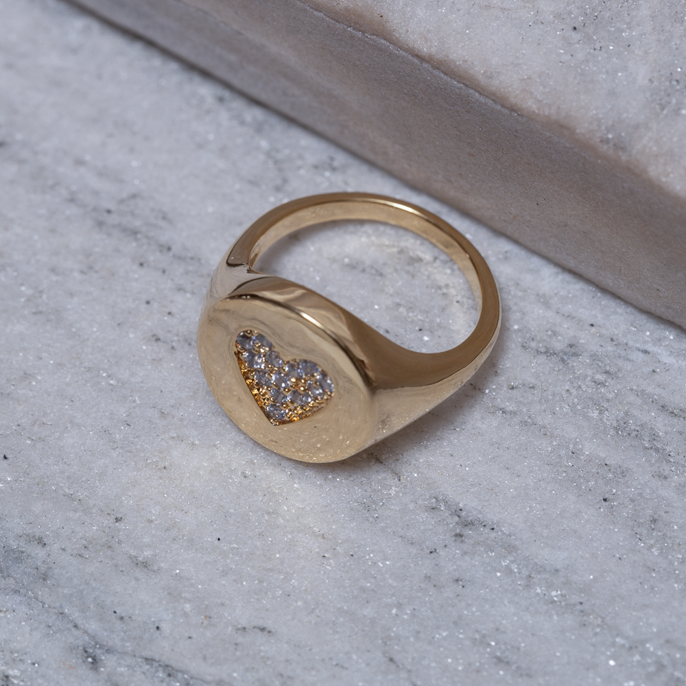 ANEL CORAÇÃO COM ZIRCÔNIAS CRISTAIS BANHO OURO 18K