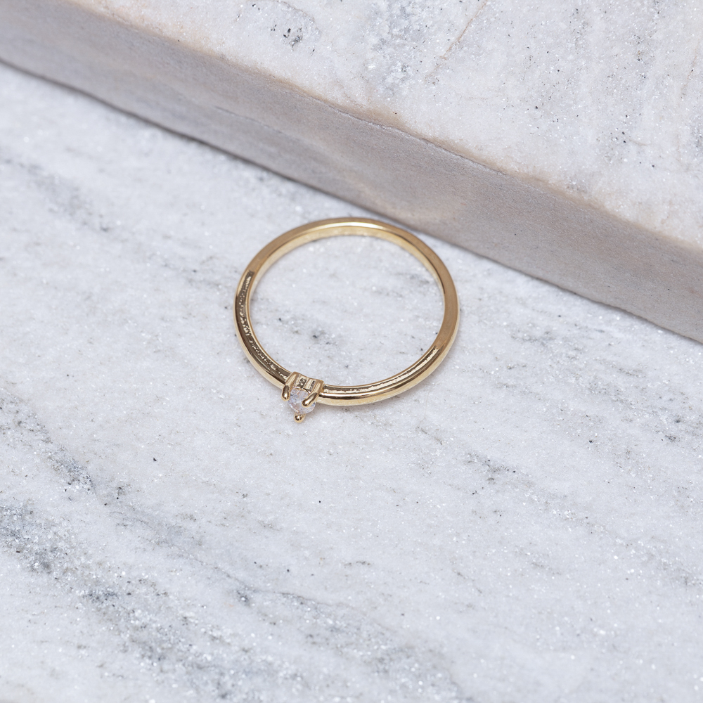 ANEL SOLITÁRIO CORAÇÃO CRISTAL BANHO OURO 18K