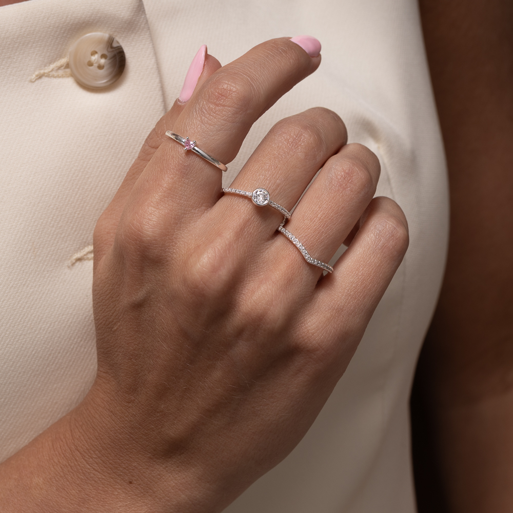 ANEL SOLITÁRIO CORAÇÃO ROSA CLARO BANHO PRATA