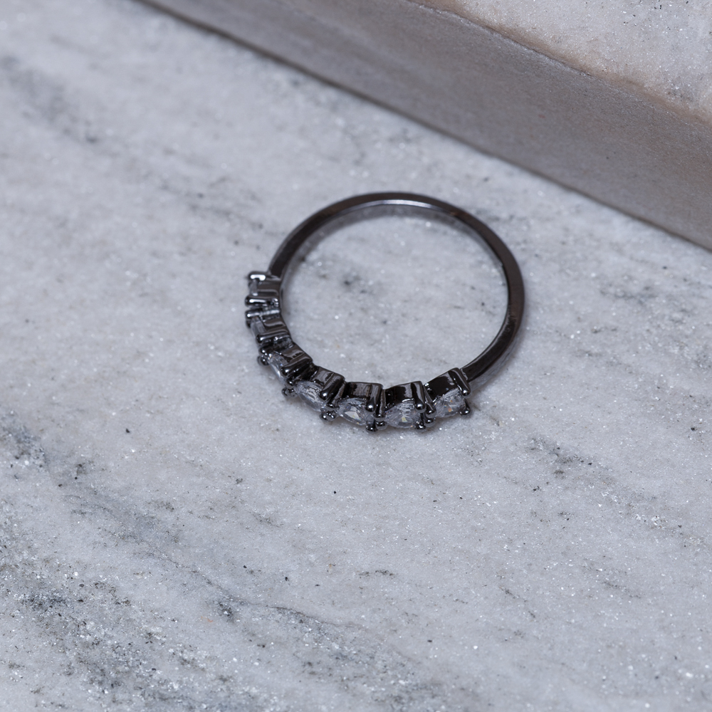 ANEL CORAÇÕES CRISTAIS 3 GARRAS BANHO RÓDIO NEGRO