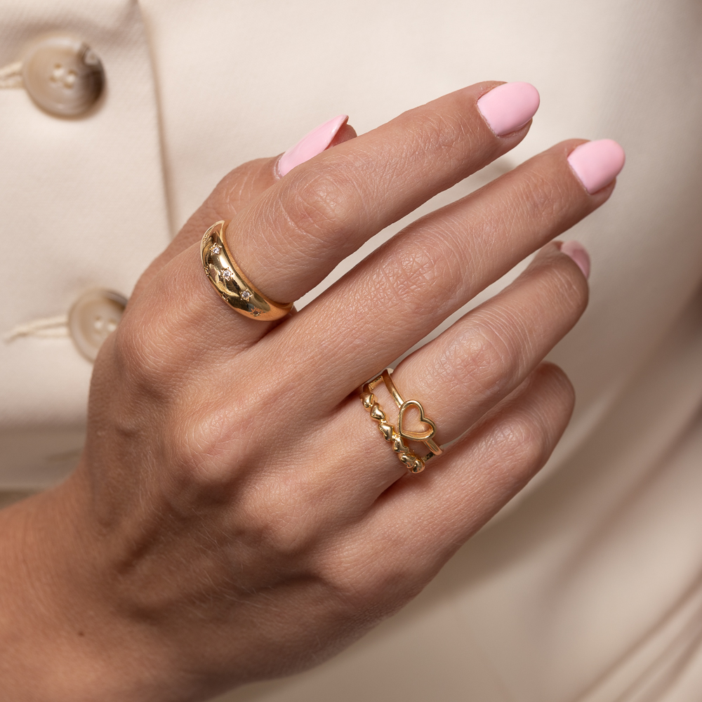 ANEL ABAULADO COM ESTRELINHAS CRISTAIS BANHO OURO 18K