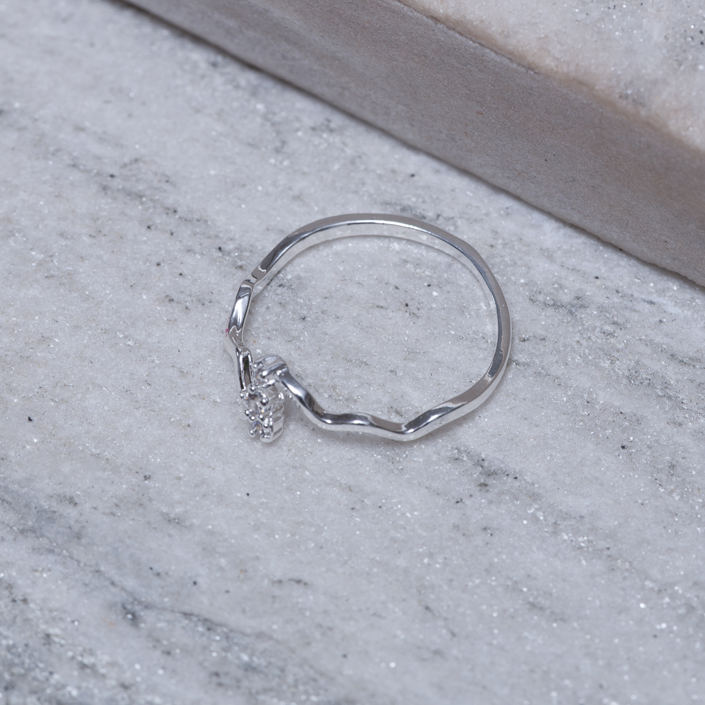 ANEL ONDULADO REGULÁVEL COM PONTO DE LUZ BANHO PRATA