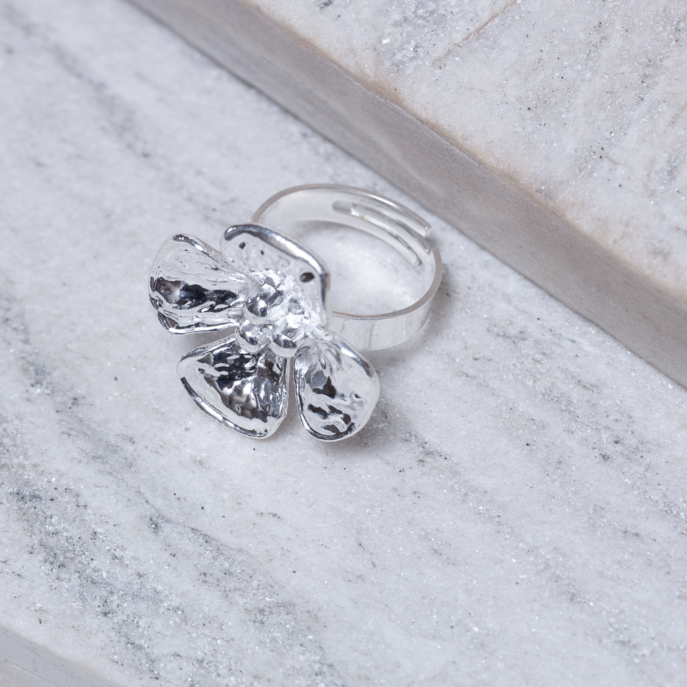 ANEL FLOR REGULÁVEL BANHO PRATA