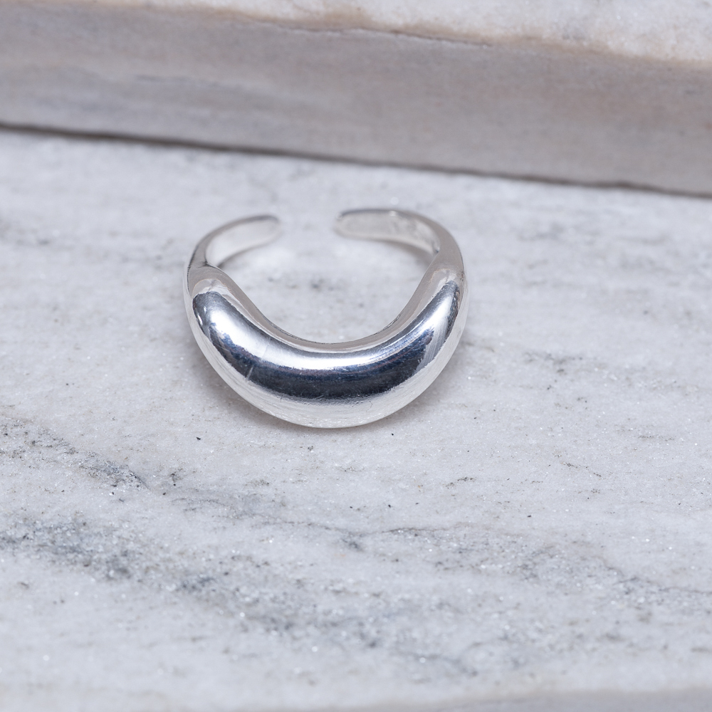 ANEL ORGÂNICO LISO COM REGULAGEM BANHO PRATA