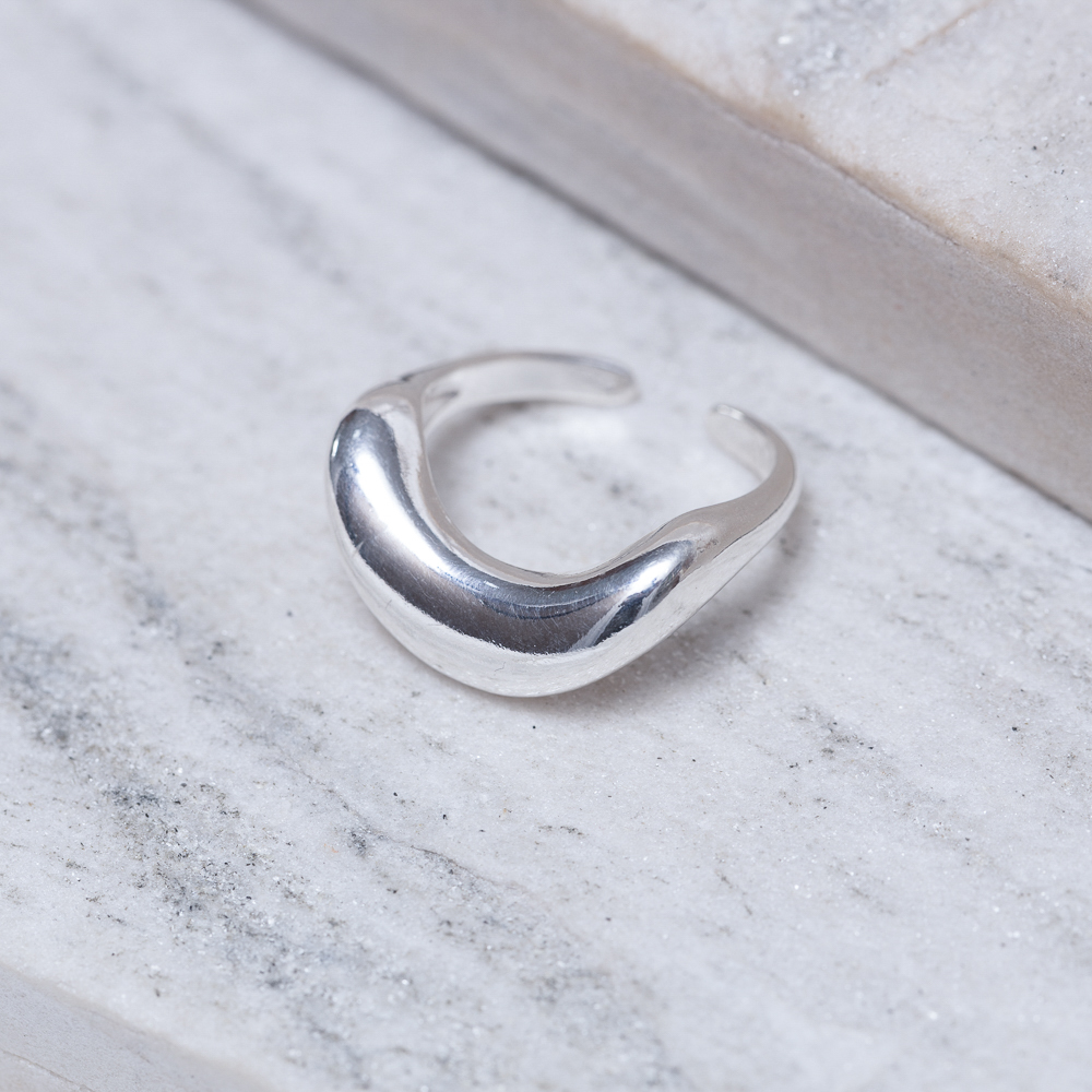 ANEL ORGÂNICO LISO COM REGULAGEM BANHO PRATA