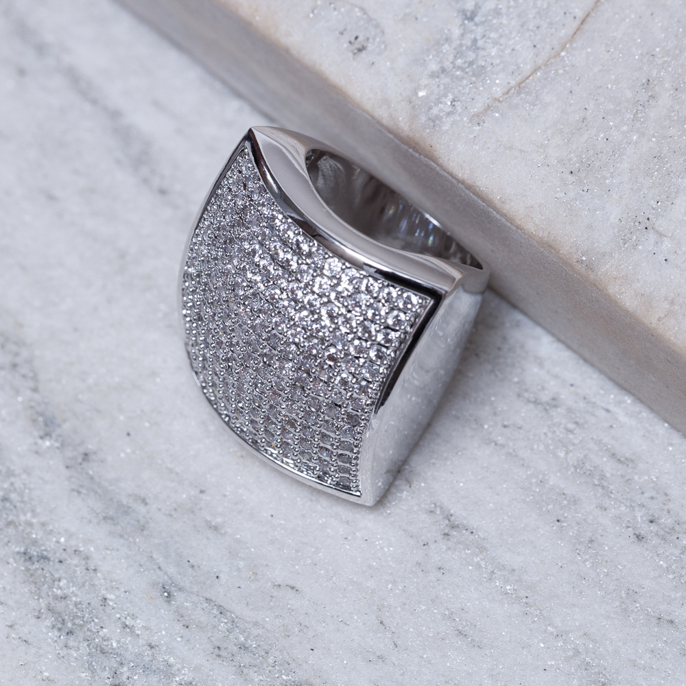 ANEL QUADRADO G CRAVEJADO BANHO RÓDIO BRANCO