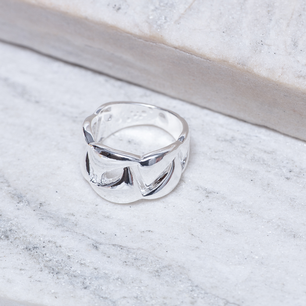 ANEL LISO TRANÇADO BANHO PRATA