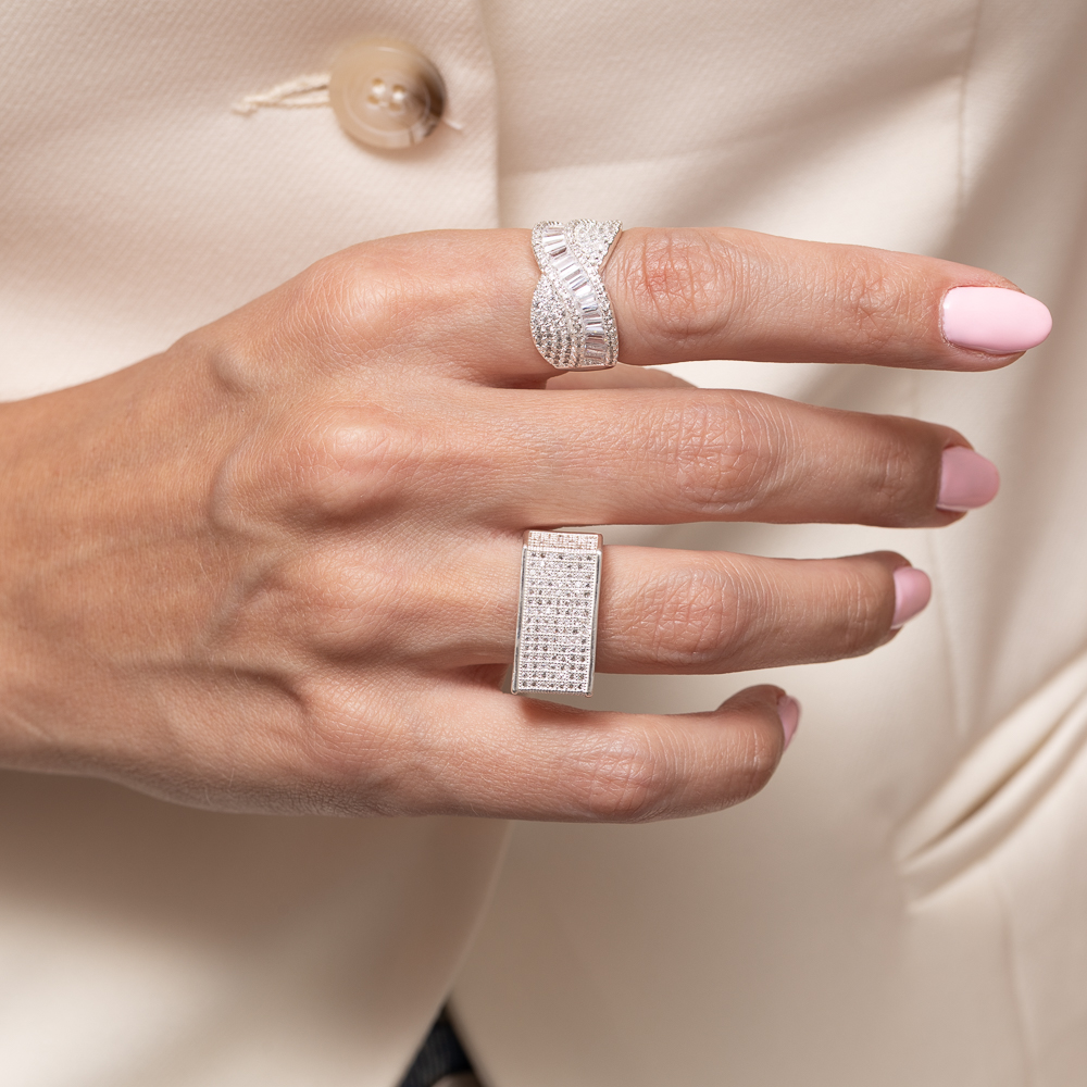 ANEL X COM ZIRCÔNIAS NAVETE CRISTAIS BANHO PRATA