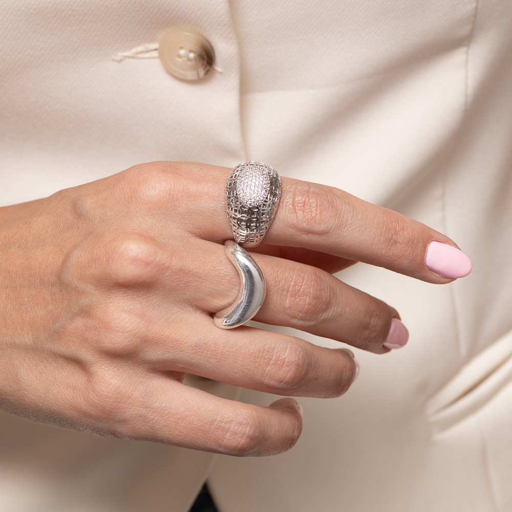 ANEL TRABALHADO COM ZIRCÔNIAS BANHO RÓDIO BRANCO