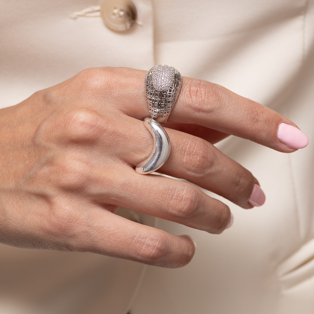 ANEL TRABALHADO COM ZIRCÔNIAS BANHO RÓDIO BRANCO