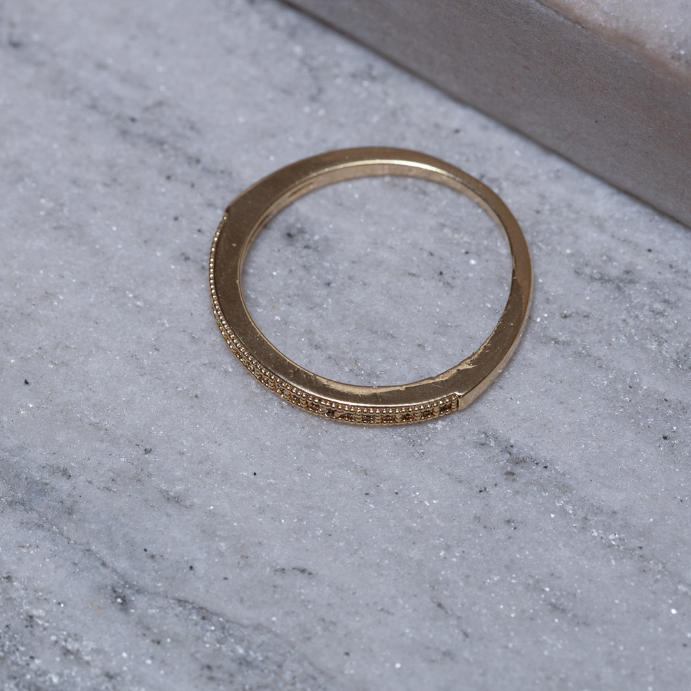 ANEL APARADOR ÚNICO CRAVEJADO BANHO OURO 18K