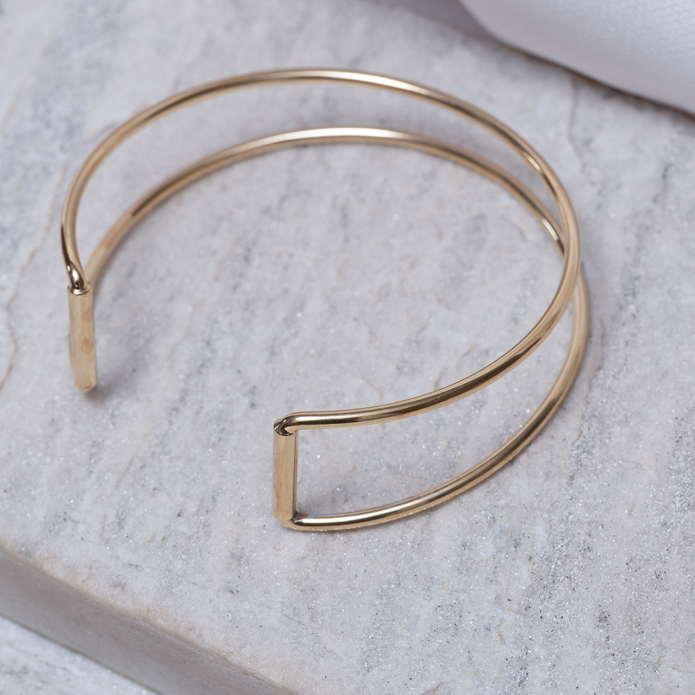 BRACELETE ABERTO LISO BANHO OURO 18K