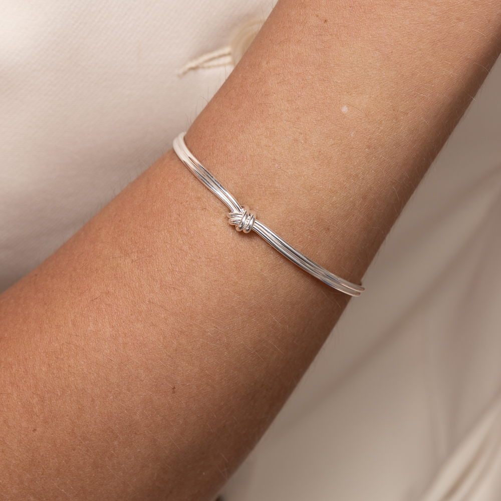 BRACELETE NÓZINHO P BANHO PRATA