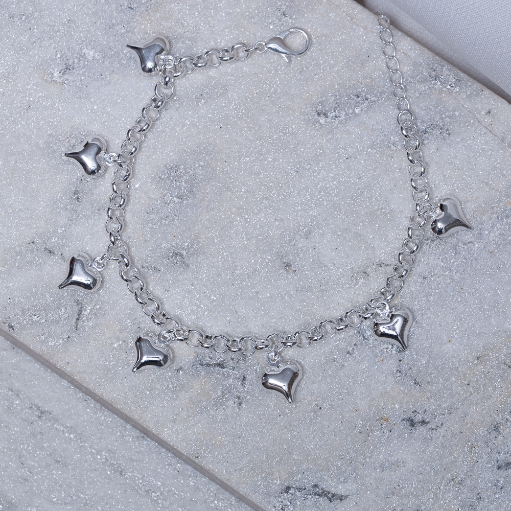 PULSEIRA ELO PORTUGUÊS COM PINGENTES CORAÇÃO BANHO PRATA