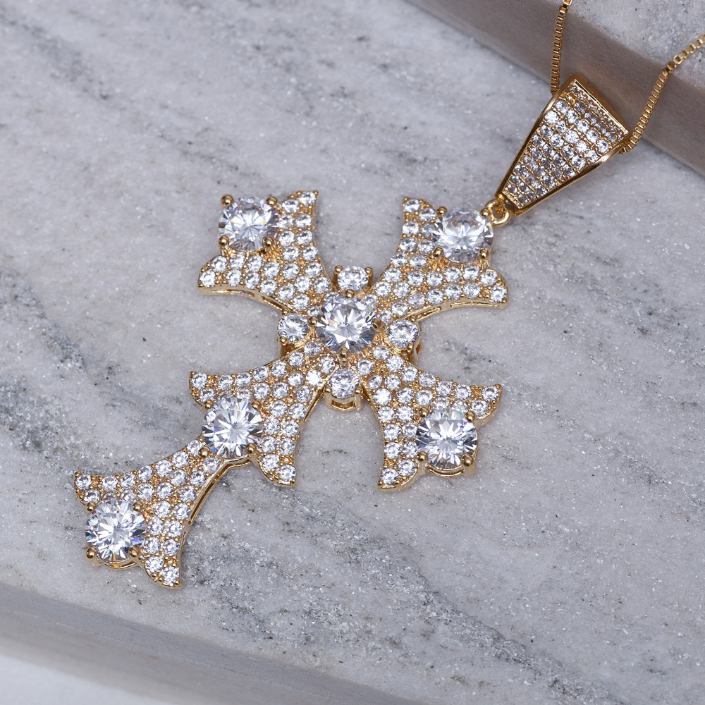 COLAR CRUZ CRAVEJADA E COM ZIRCÔNIAS BANHO OURO 18K