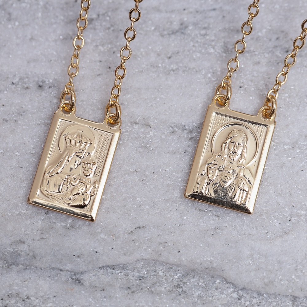 COLAR ESCAPULÁRIO MARIA E SAGRADO CORAÇÃO DE JESUS BANHO OURO 18K