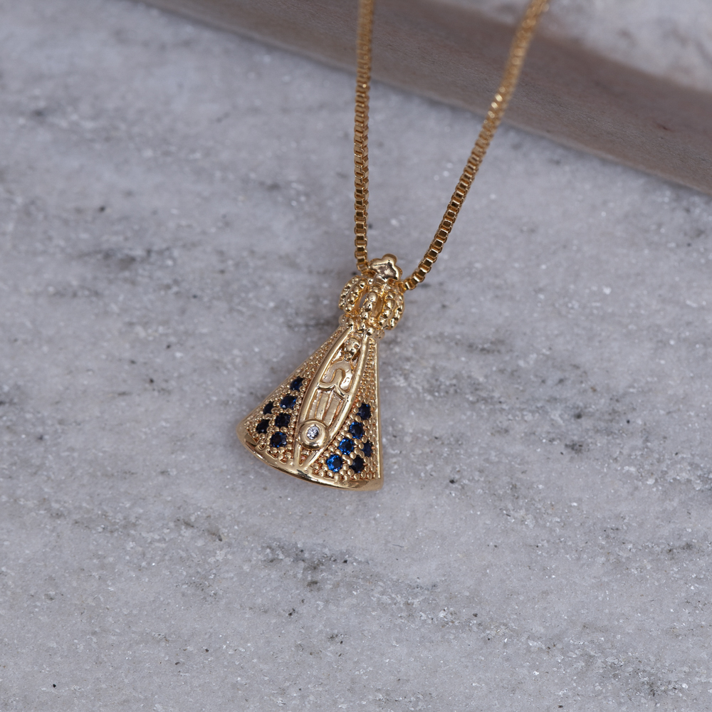 COLAR NOSSA SENHORA M MANTO AZUL BANHO OURO 18K