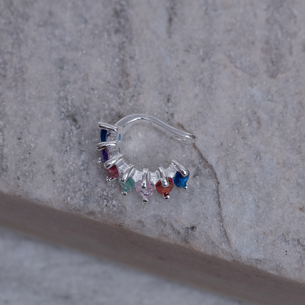 BRINCO FAKE COM PEDRAS COLORIDAS BANHO PRATA