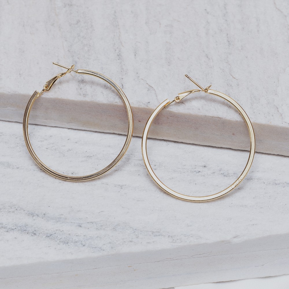 BRINCO ARGOLA LISA GROSSA BANHO OURO 18K