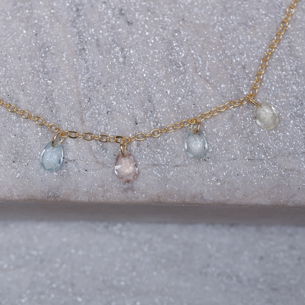 TORNOZELEIRA COM GOTINHAS COLORIDAS BANHO OURO 18K