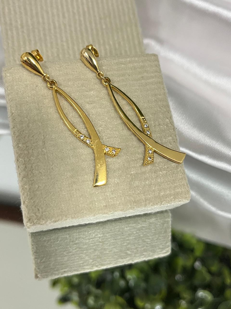 Brinco  pêndulo Brinco  pêndulo