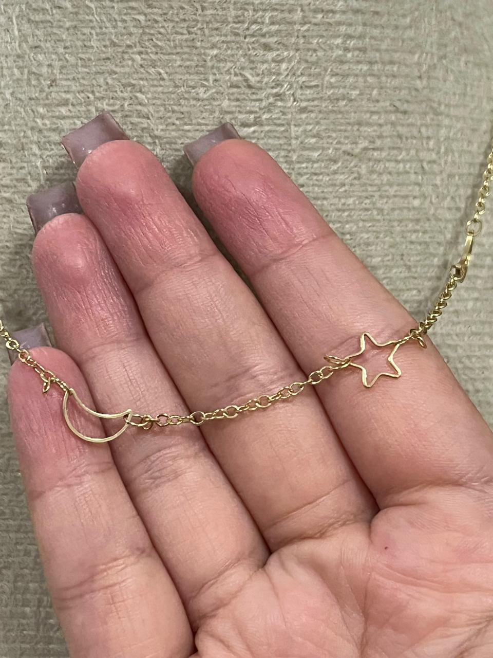 Choker com estrelas e lua