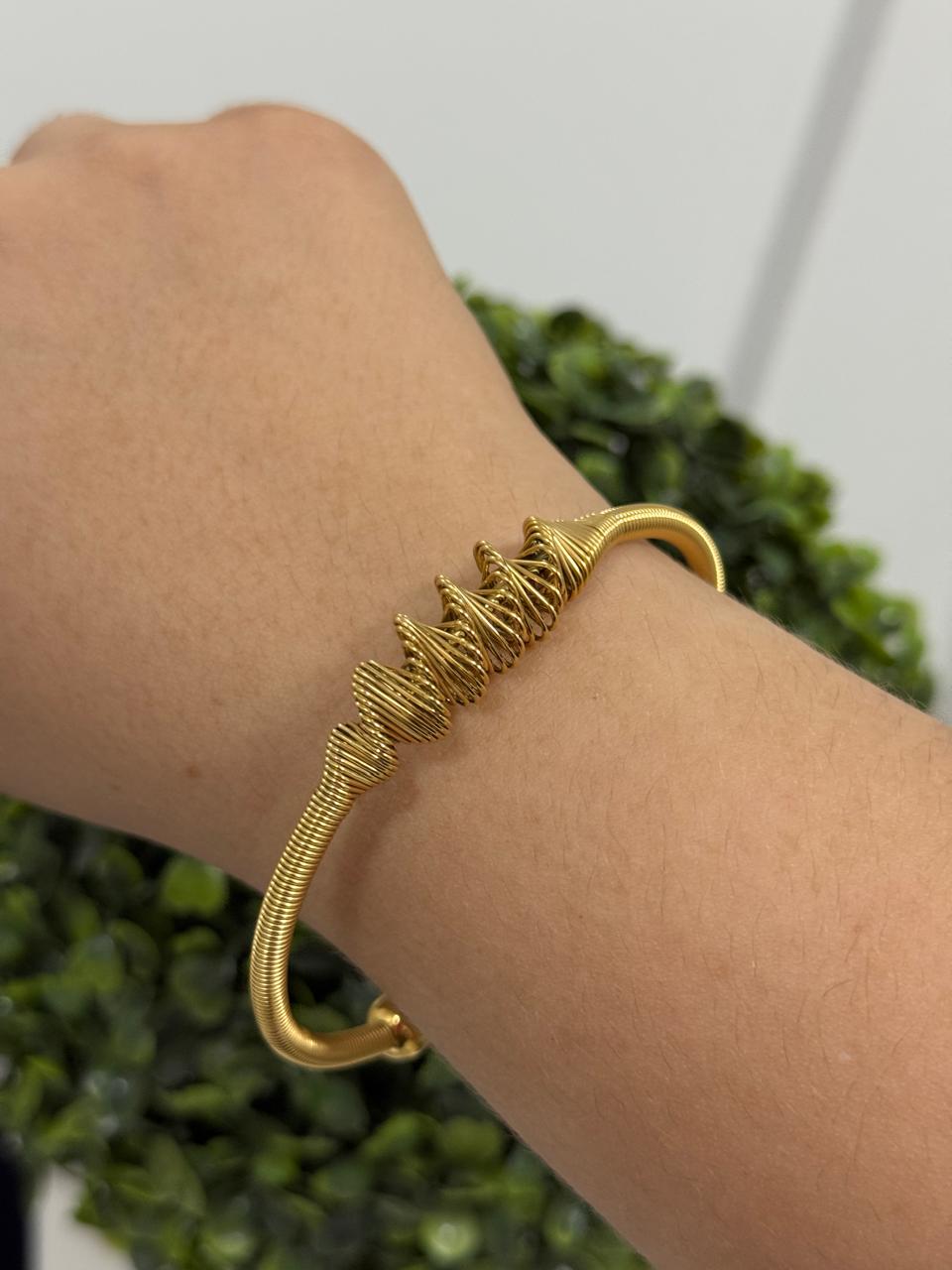 Bracelete de aço