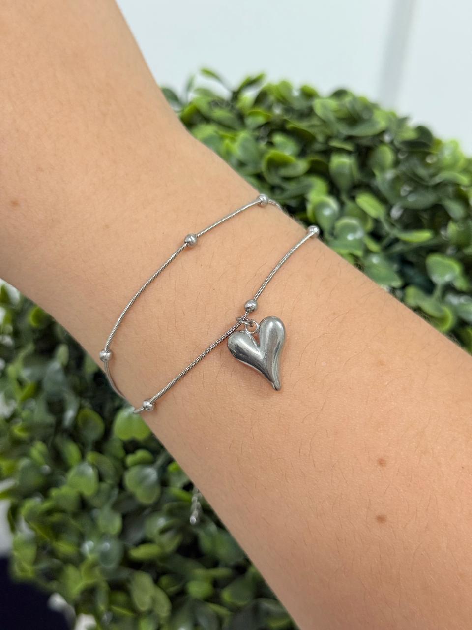 Pulseira de aço dupla com pingente coração