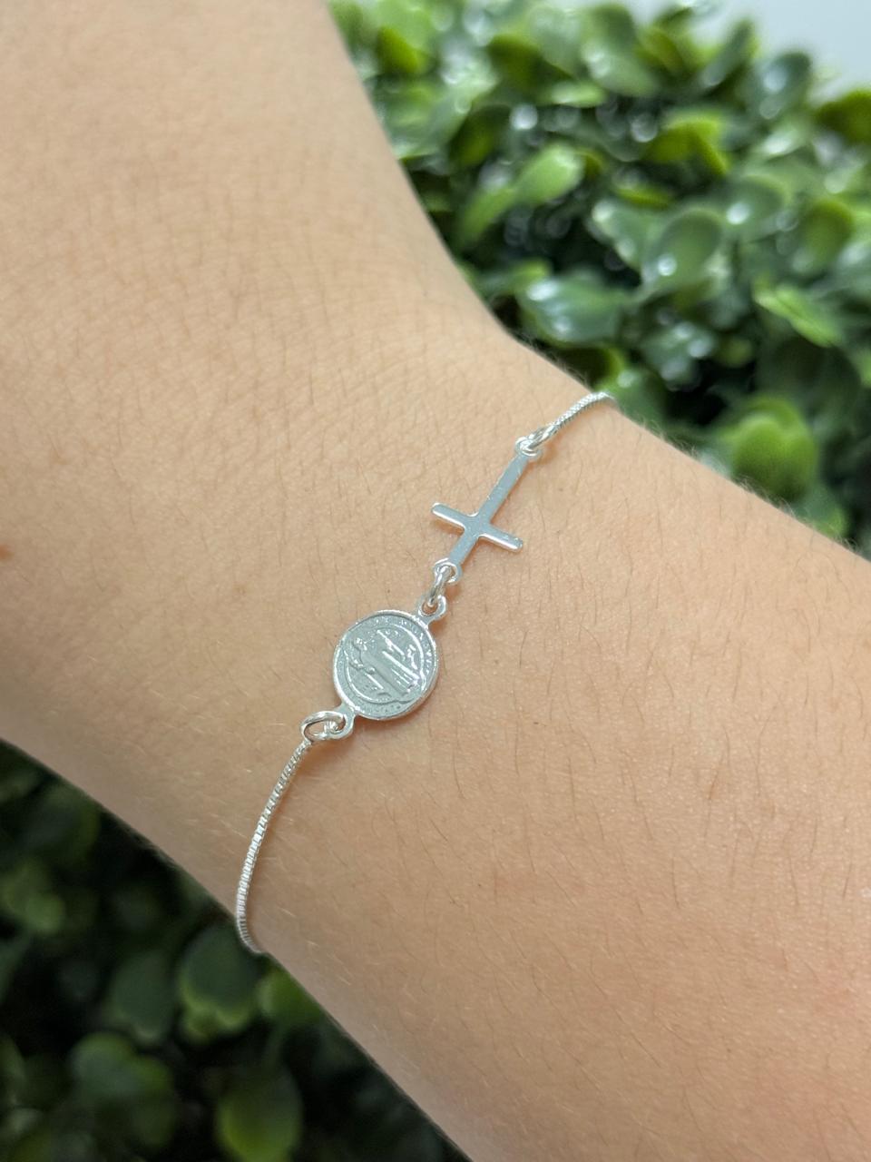 Pulseira infantil com pingente são bento