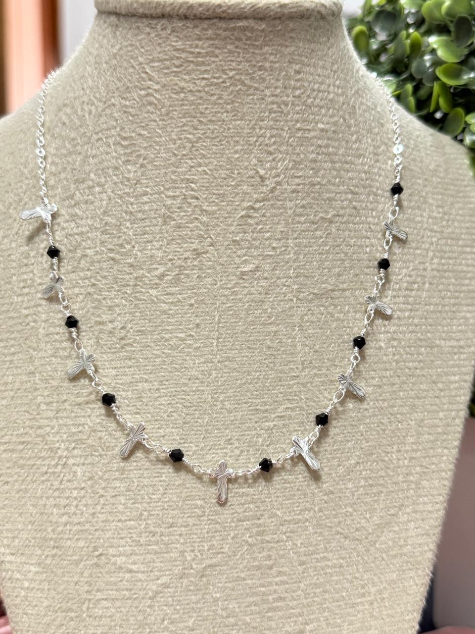 Colar  com pingente cruz