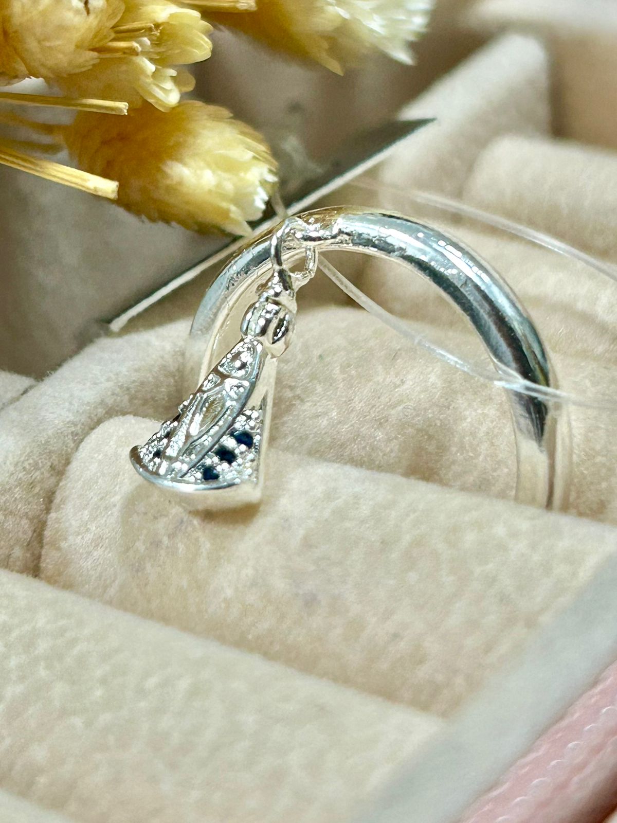 Anel  N. senhora pendulo