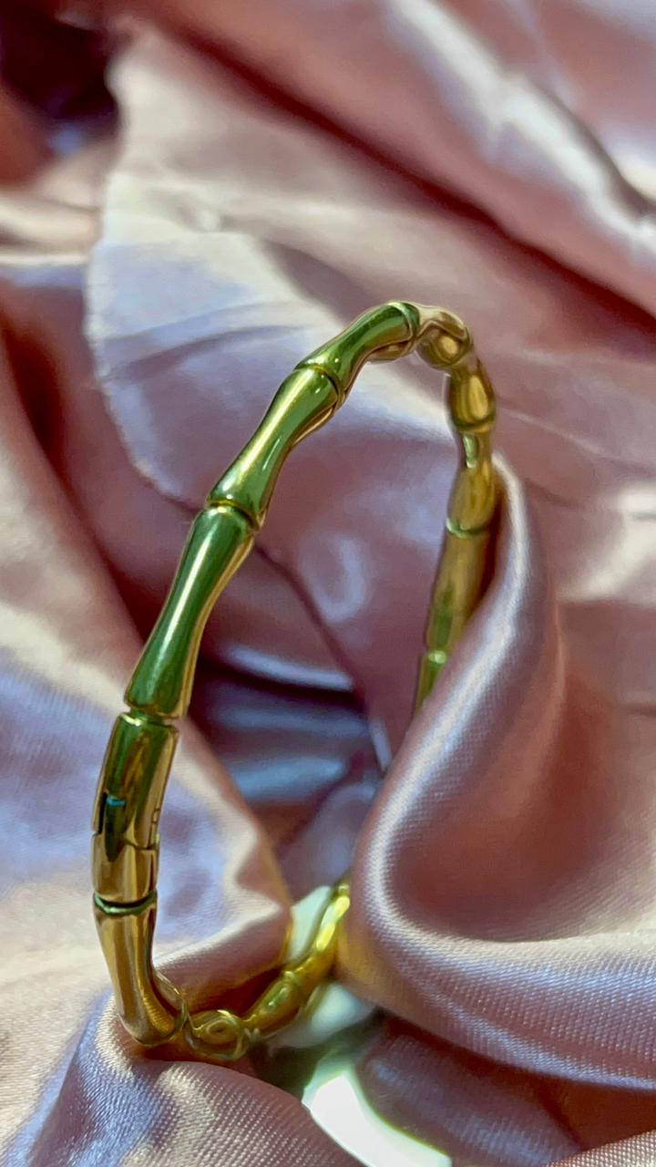 Bracelete de aço Dourado