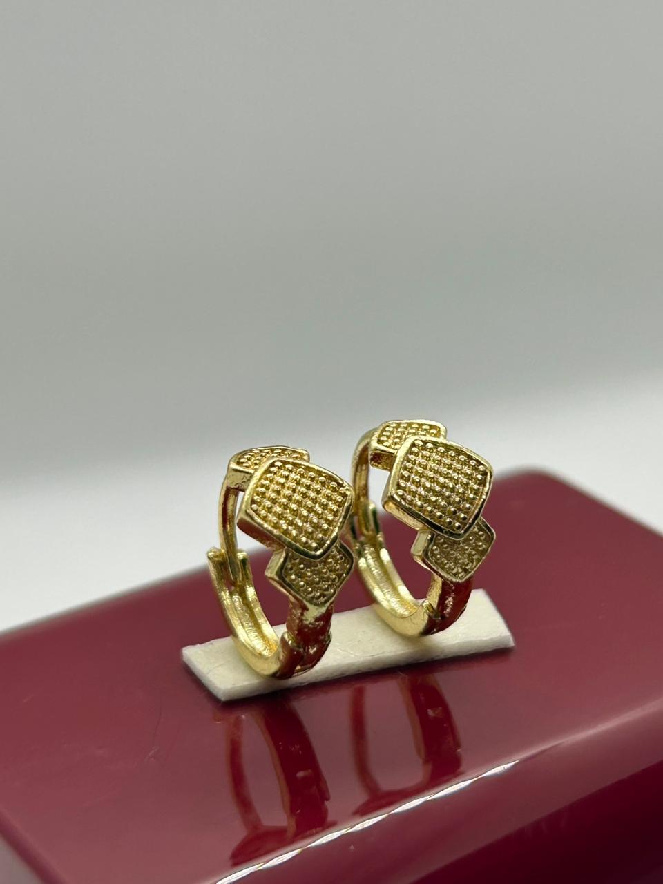 Brinco argola fosca fecho clic