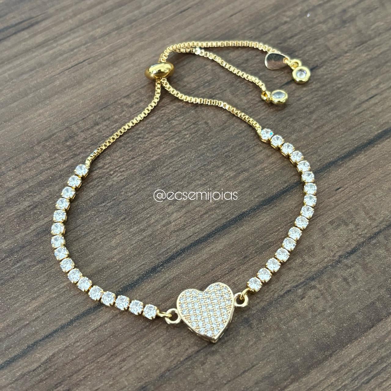 Pulseira de riviera com coração cravejado - ajustável - banhado a ouro 18k