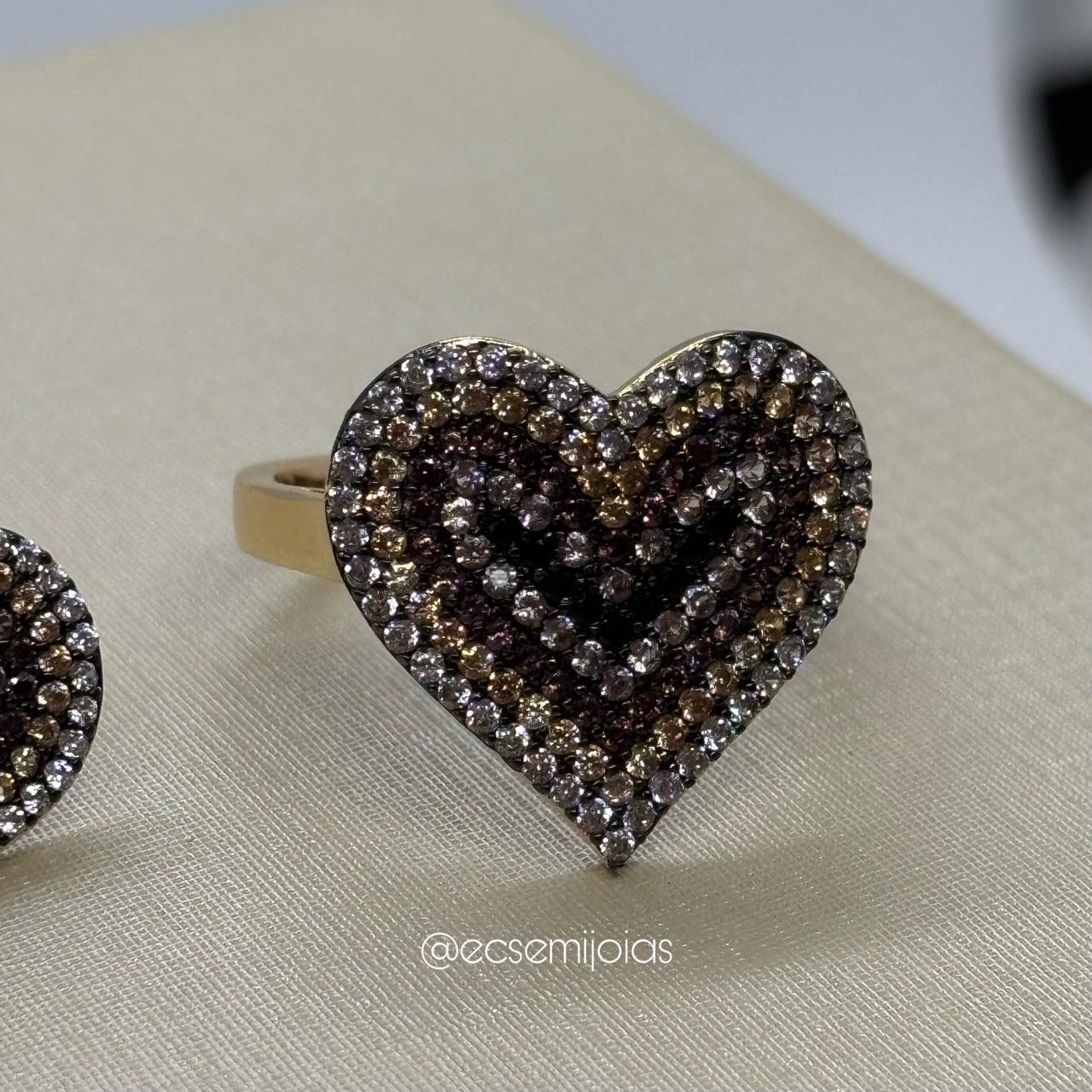 Conjunto de anel e brinco de coração cravejado - banhado a ouro 18k