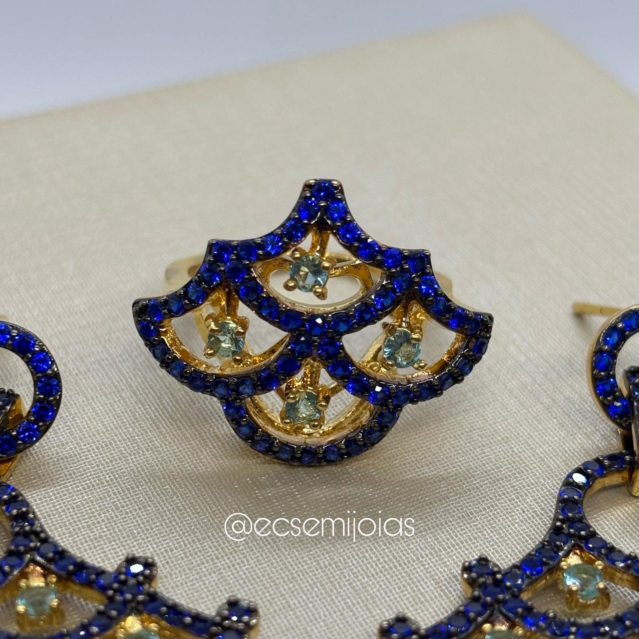 Conjunto de anel e brinco de leque cravejado vazado com zircônias maiores nos elos - banhado a ouro 18k