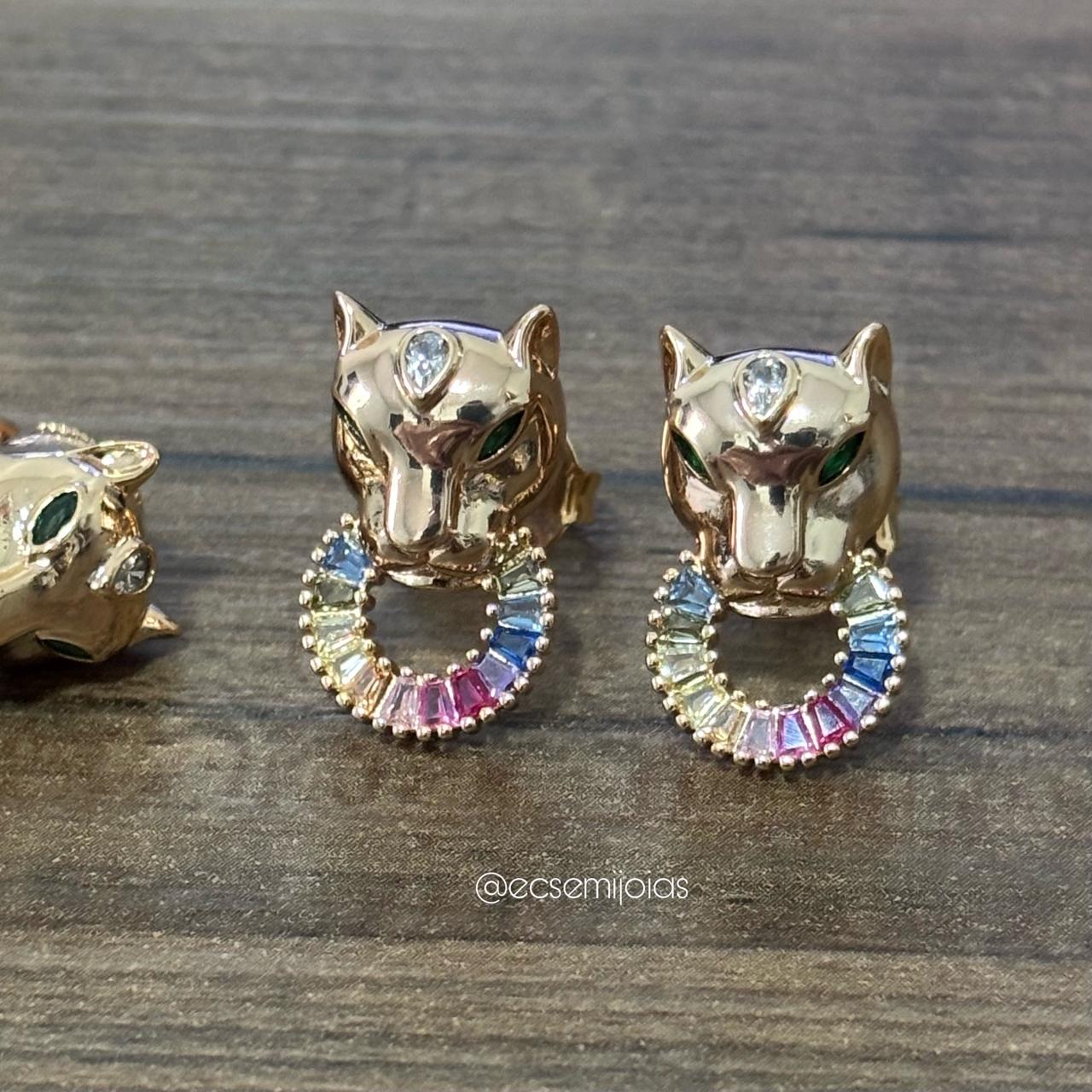 Conjunto de anel e brinco de pantera lisa com aro redondo cravejado com baguetes - banhado a ouro 18k